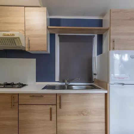 Les Rives D'auzon Mobil-home 6 Pers Кемпинг *